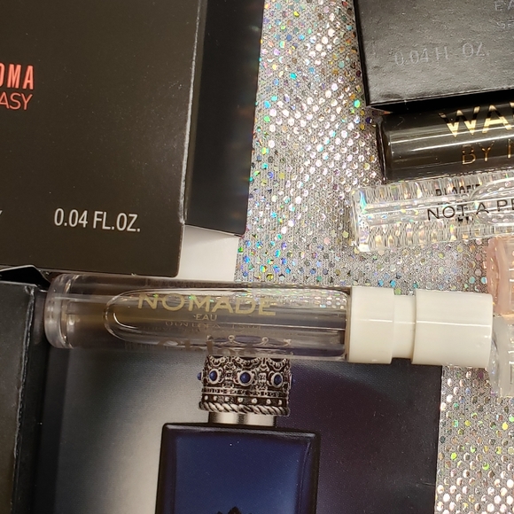 10+ Fragrance Samples including: Givenchy, Valentino, and Ralph Lauren - Picture 4 of 4